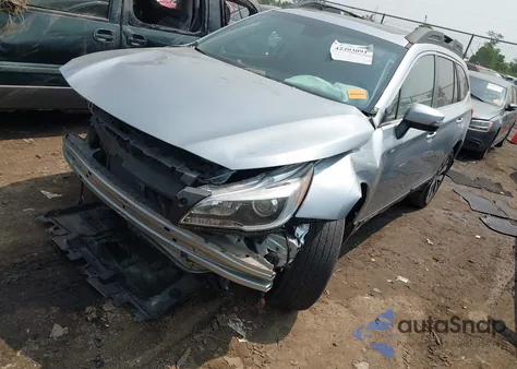 2017 Subaru Outback 3.6R Limited из США, поврежденный, VIN 4S4BSENC6H3345123